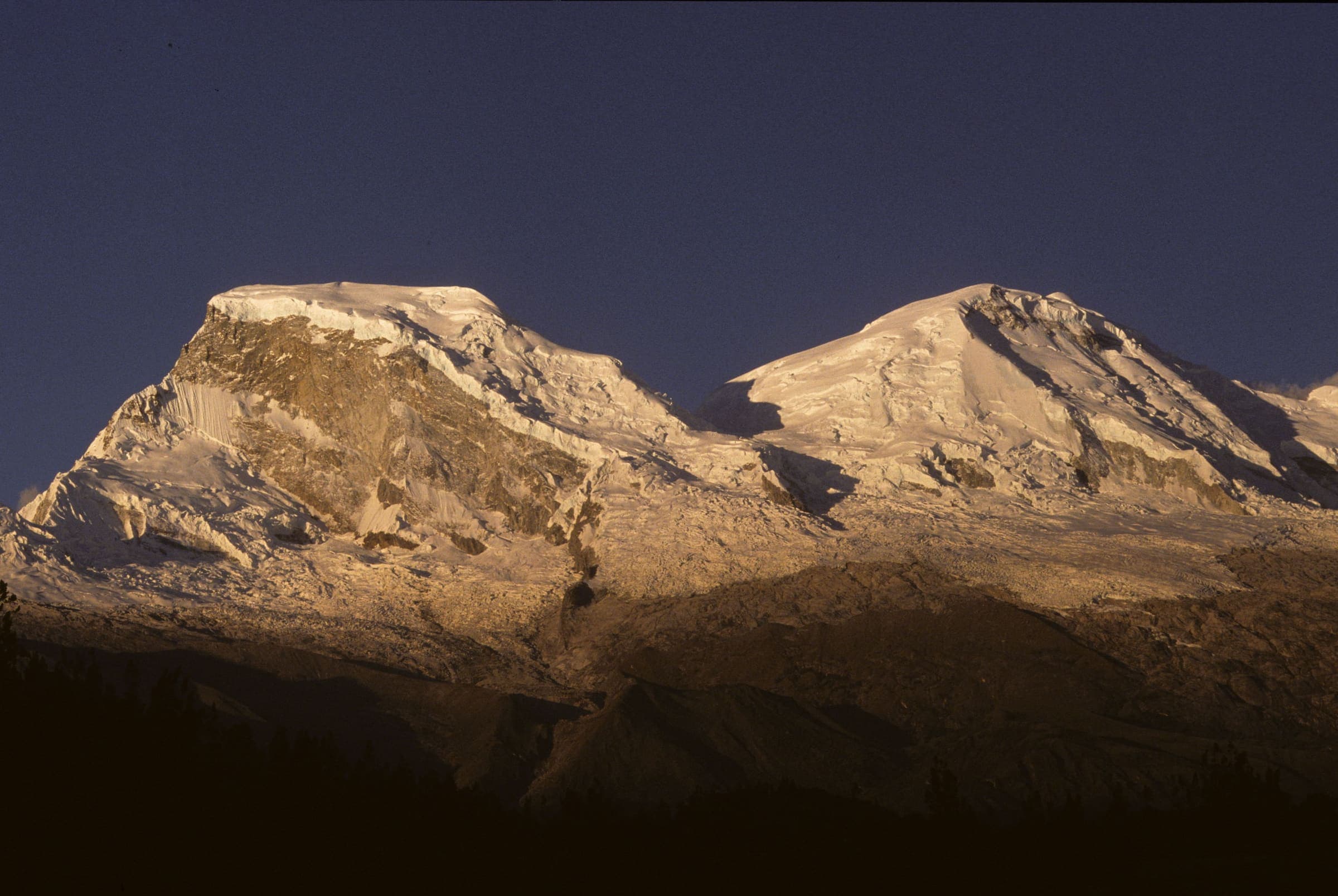 Huascarán Norte and Sur, Cordillera Blanca, Ancash, Peru